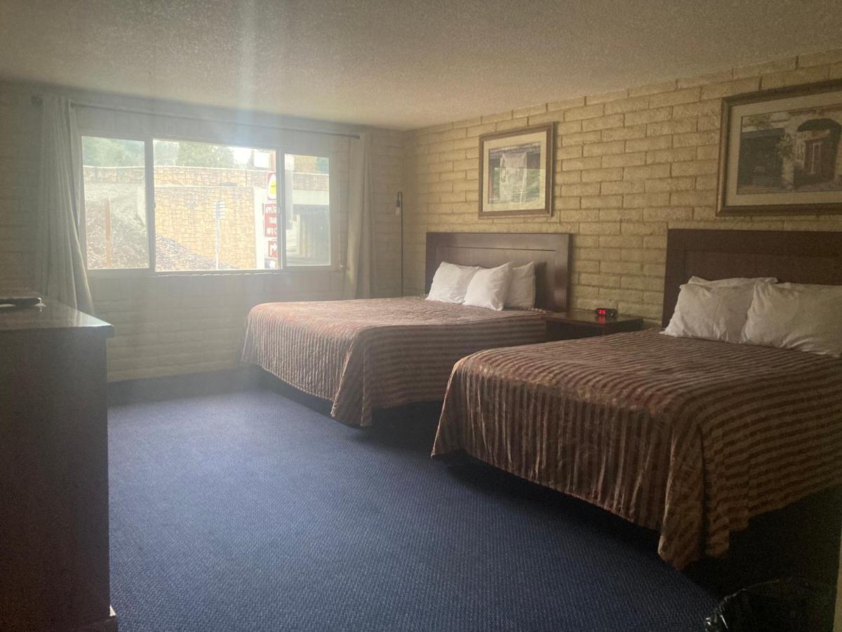 Travelodge By Wyndham Canyonville Exteriör bild